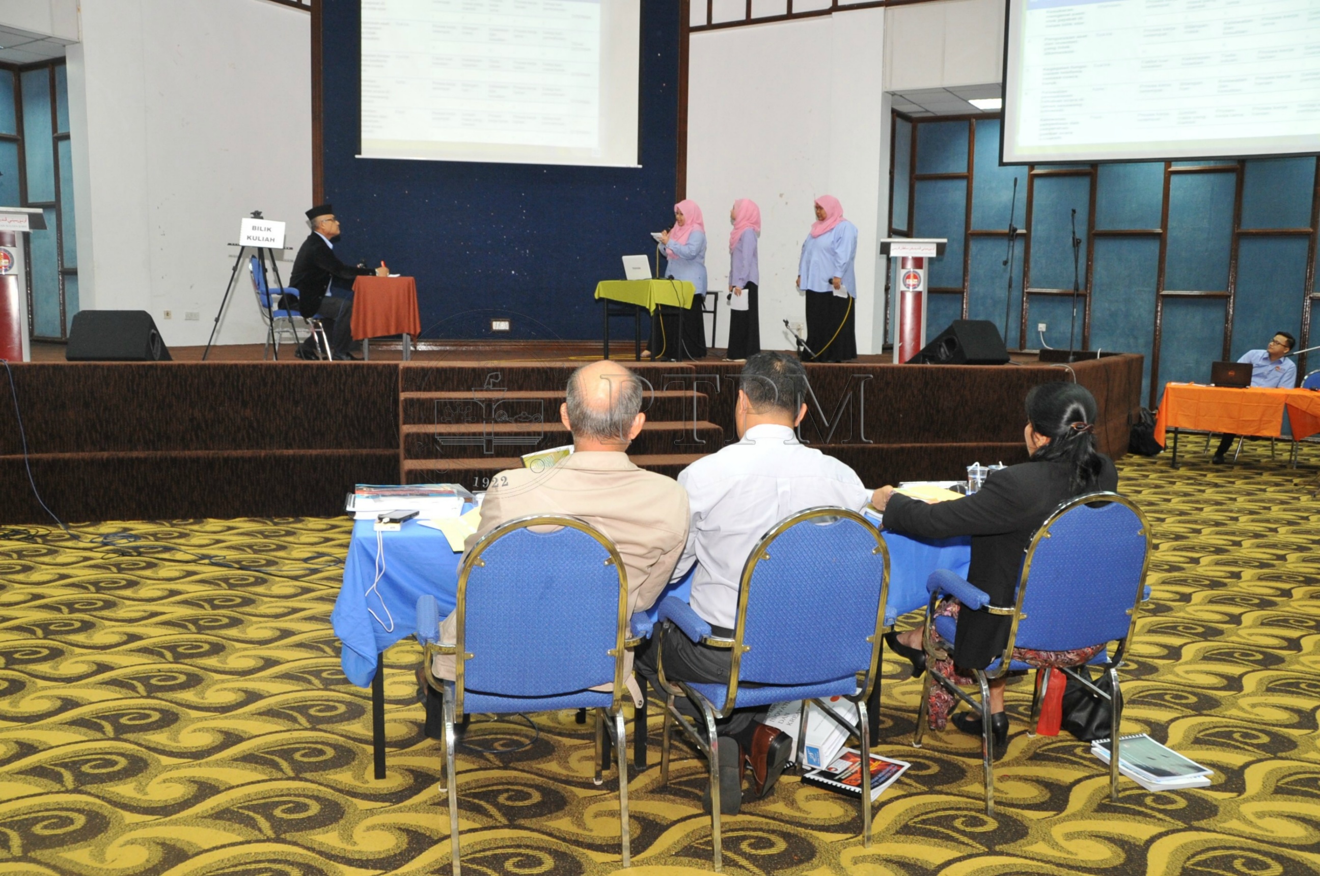 PRO 14 126 KIKPRO 2393